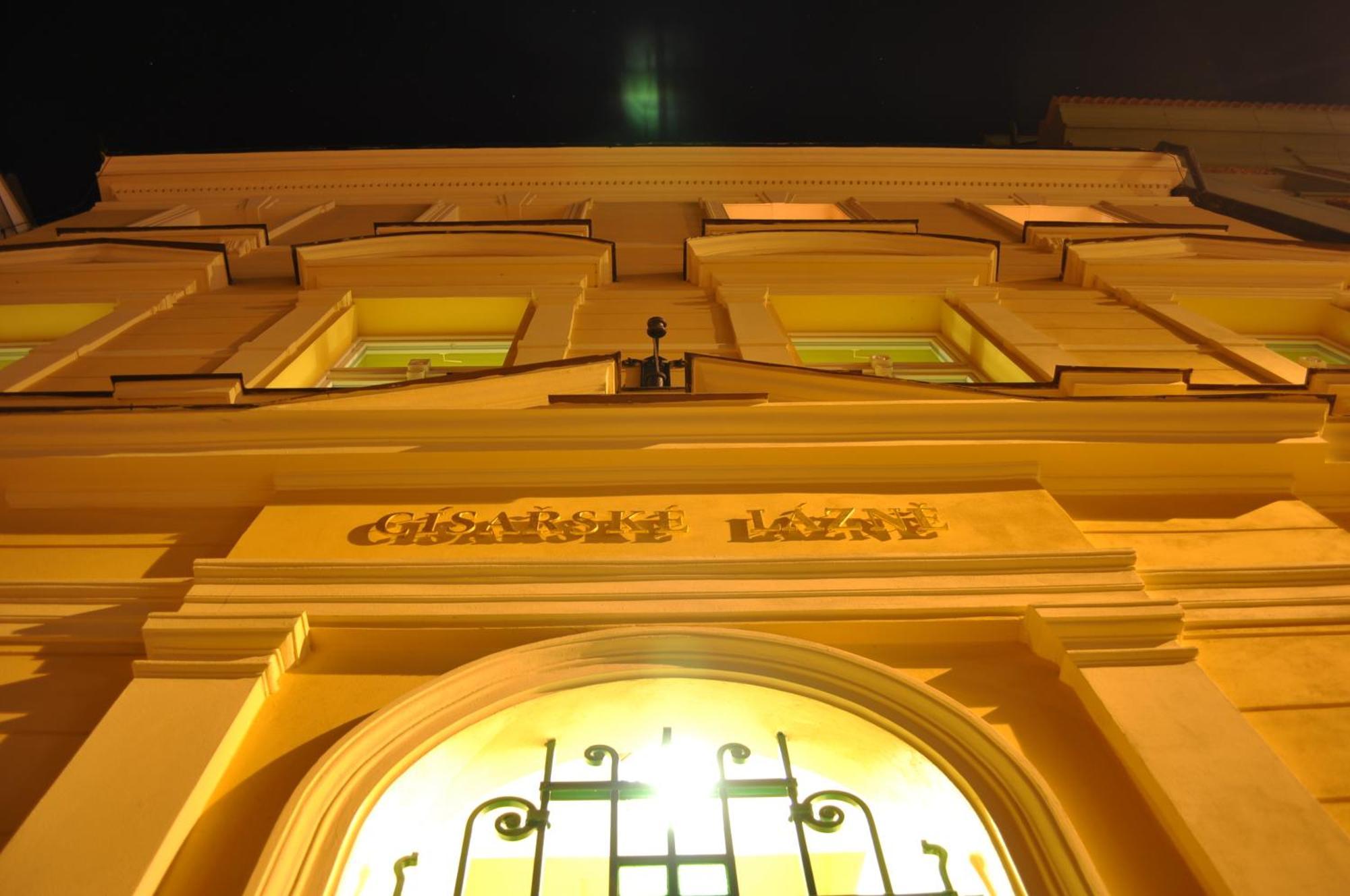 Pension Imperial Spa Jičín Dış mekan fotoğraf